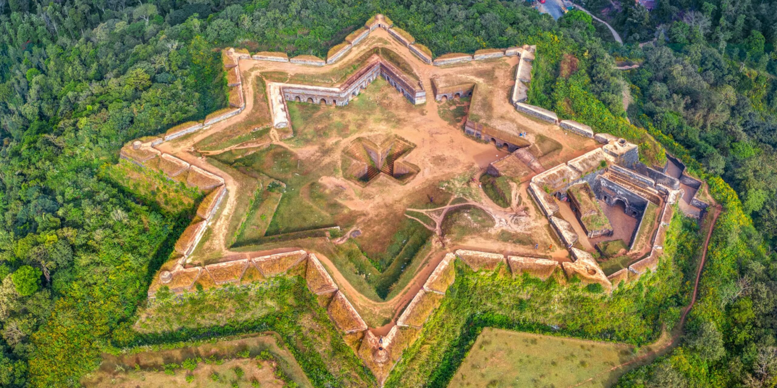 places to visit near Sakleshpur